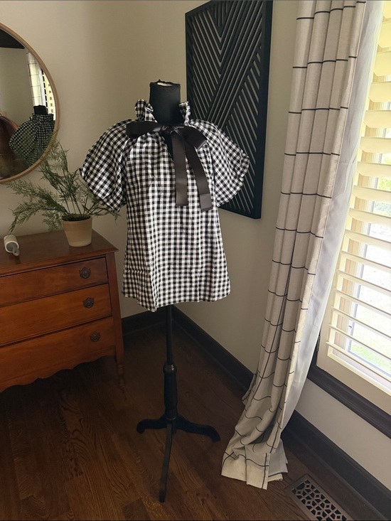GeeGee Tops - GeeGee black and white gingham bow top small
